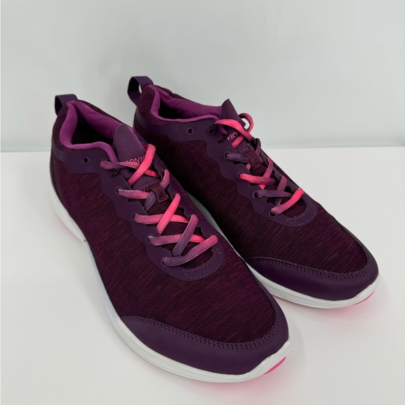 Vionic Women's Vionic Fyn Purple Mesh size 9.5 EUC Purple - Picture 1 of 10